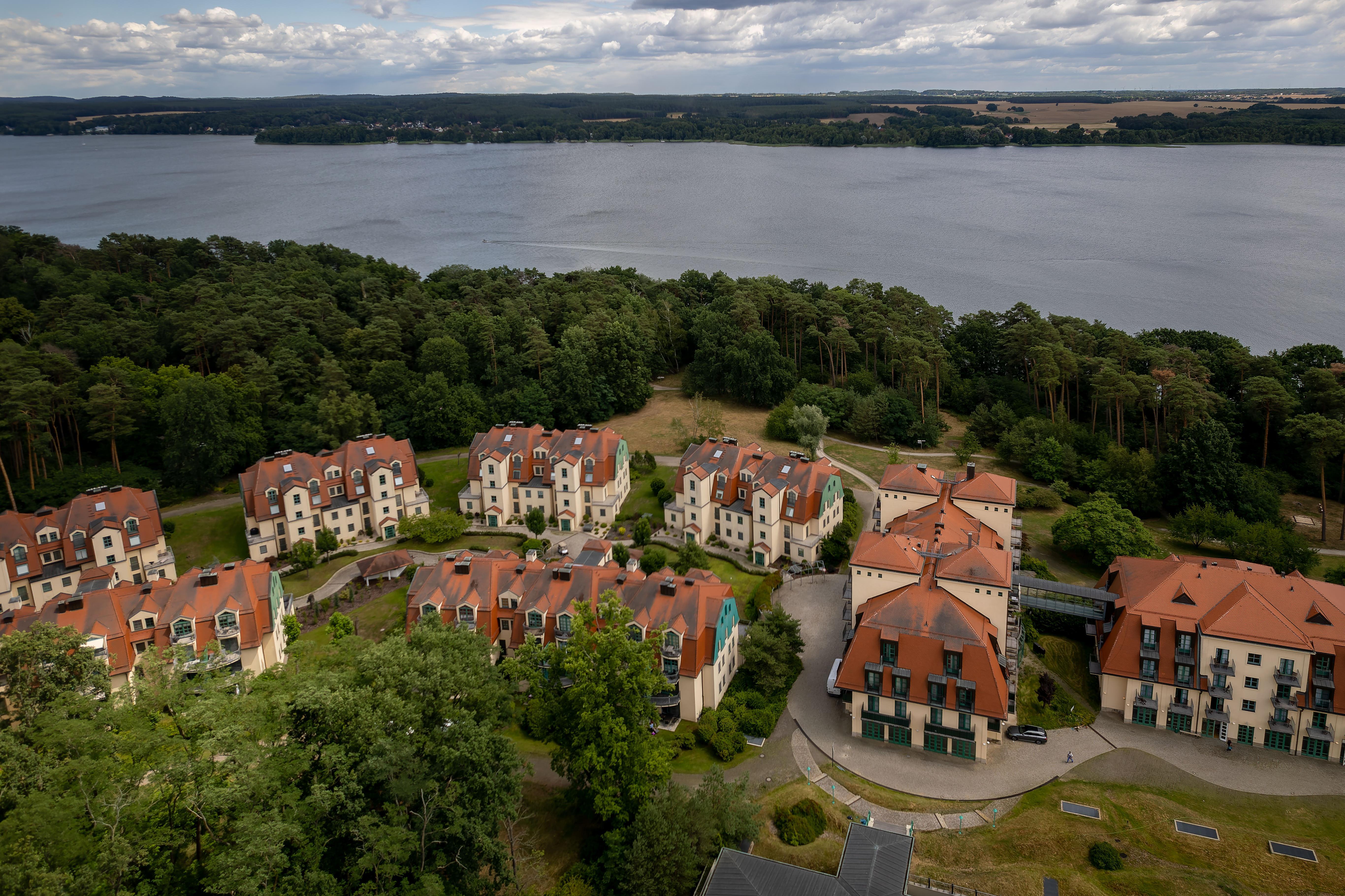 Precise Resort Bad Saarow Esterno foto Aerial view of the town