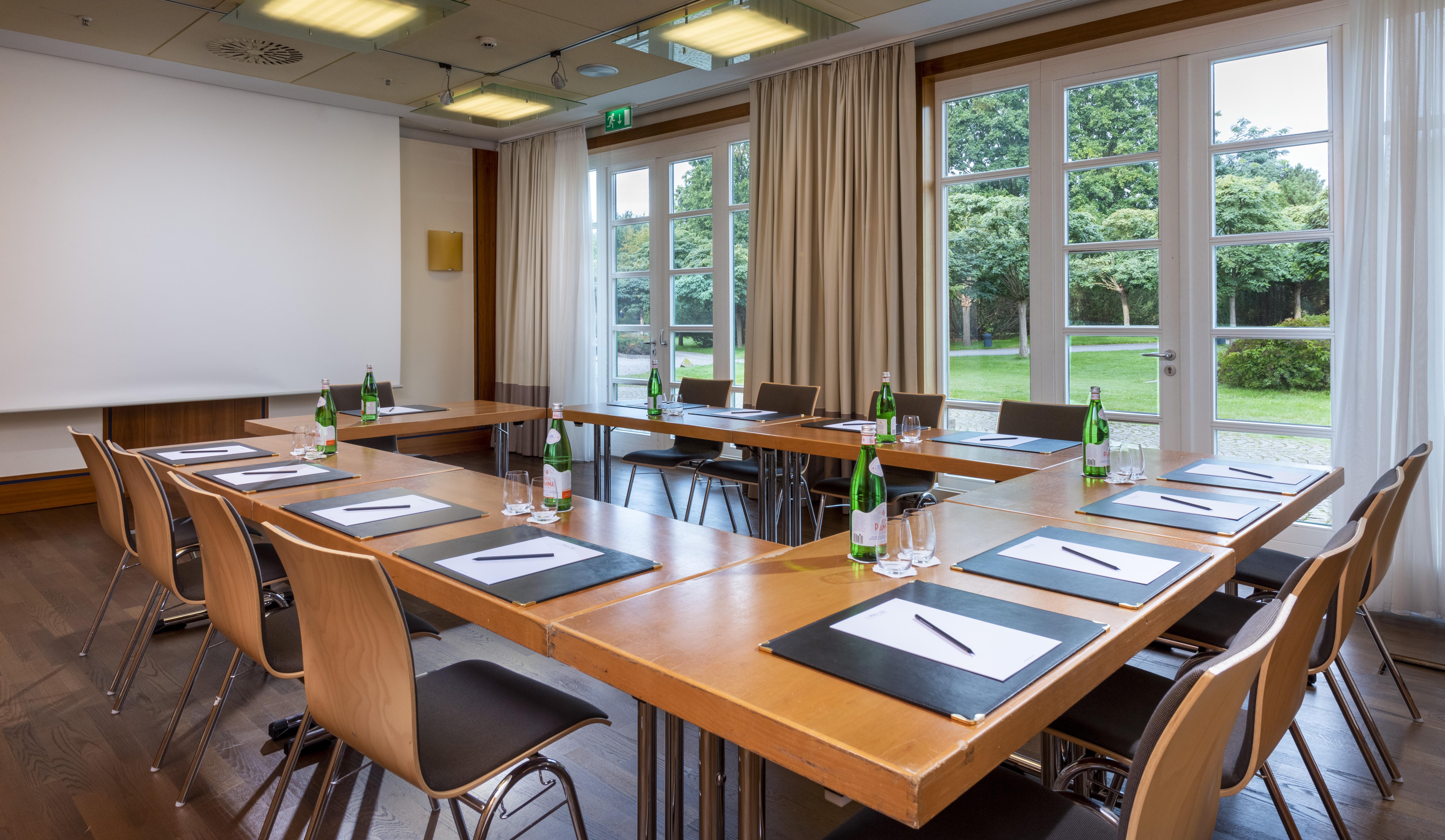 Precise Resort Bad Saarow Esterno foto Meeting room