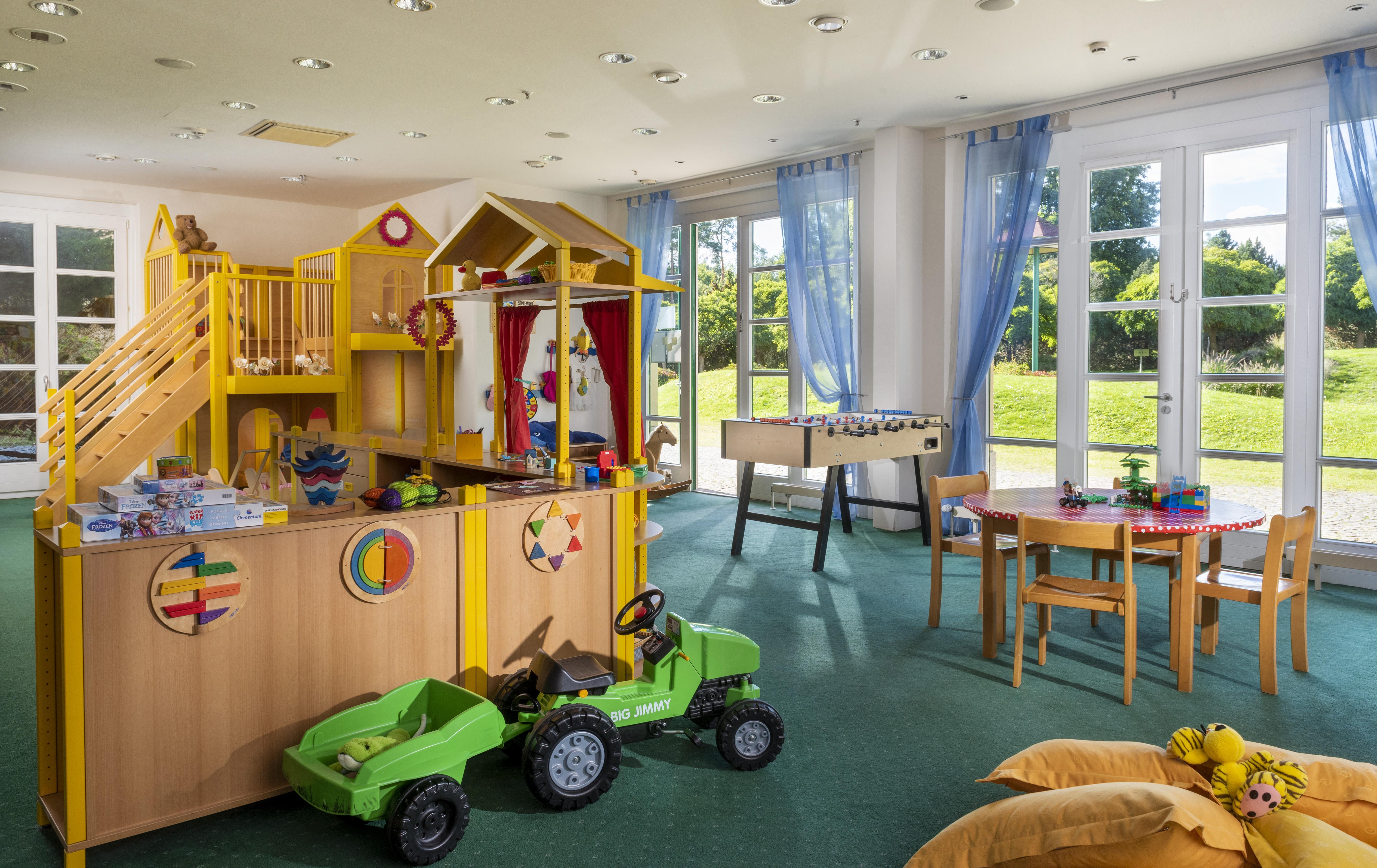 Precise Resort Bad Saarow Esterno foto The children's club at the Hotel